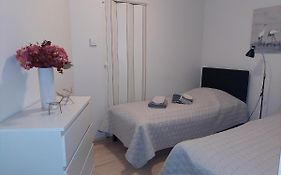 Lakeland Apartments